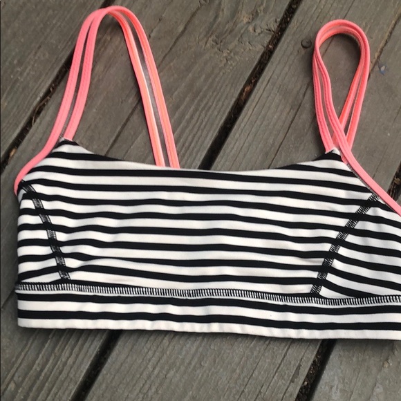 Lululemon Straight Up Bra - Picture 2 of 4